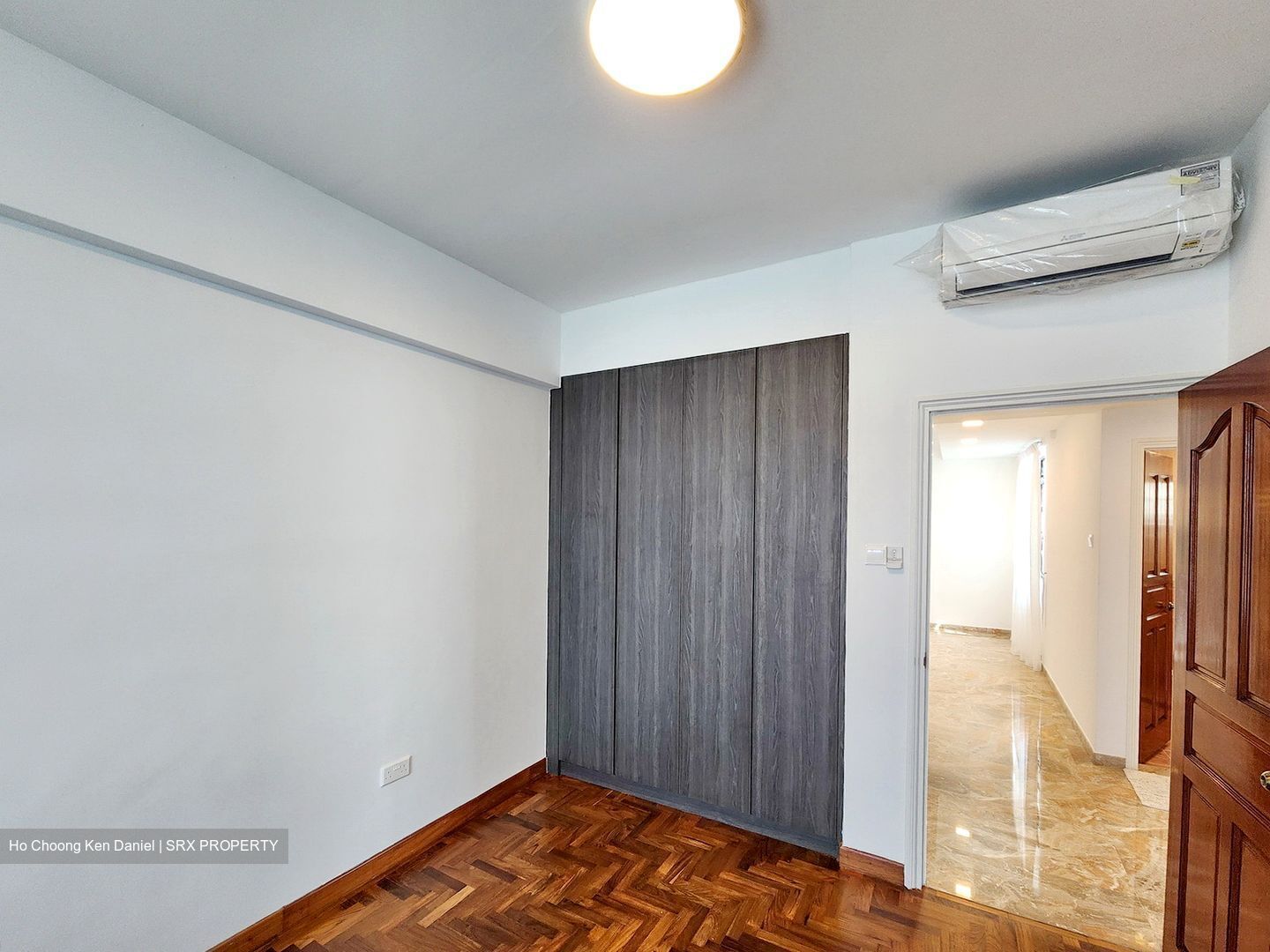 Park East (D15), Condominium #423195051